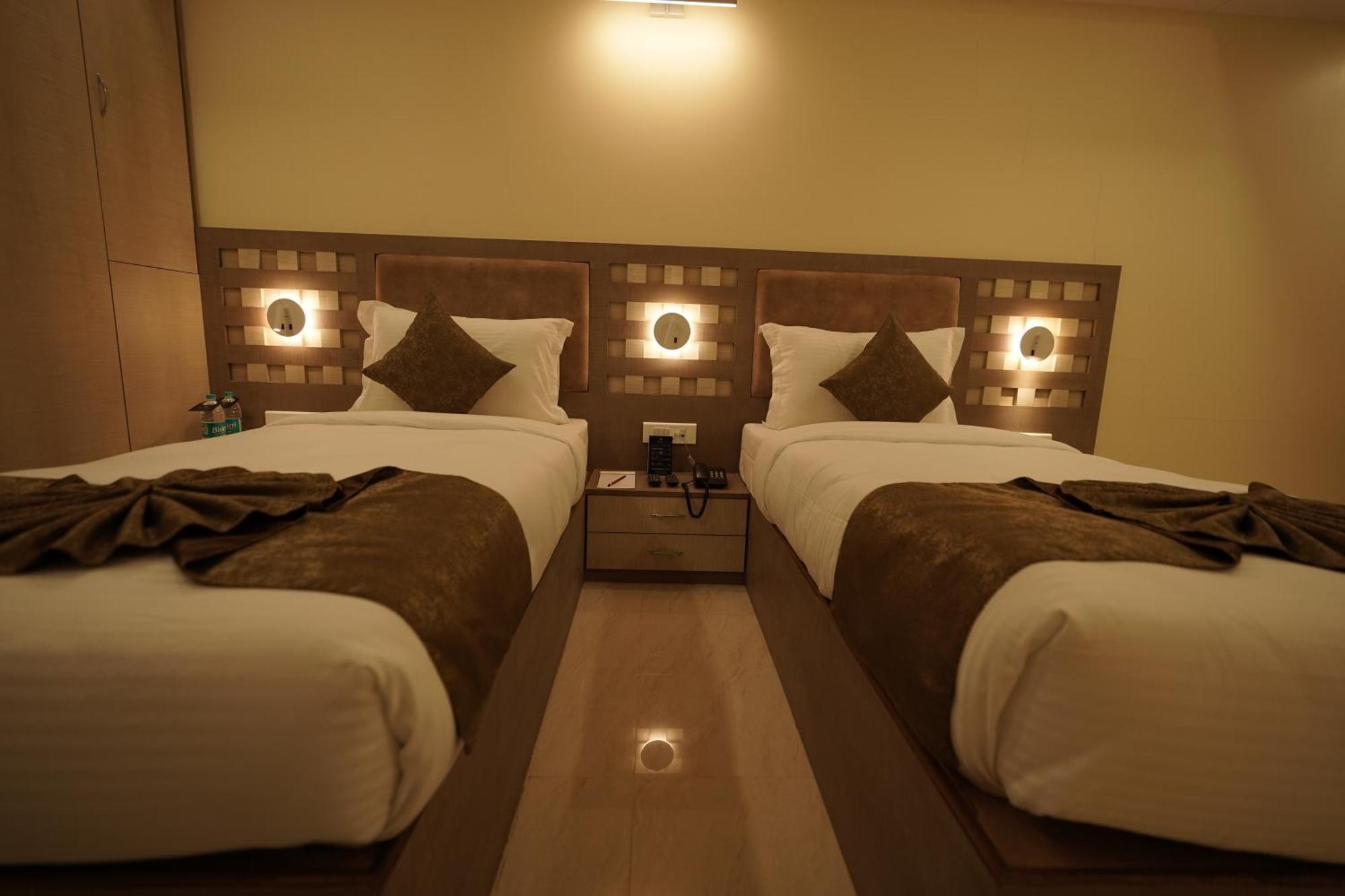 Hotel Bigwig Jabalpur Buitenkant foto