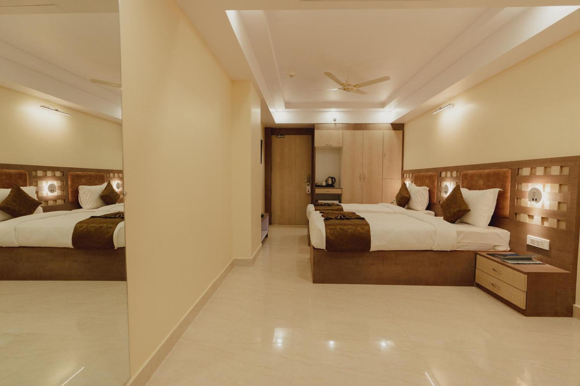 Hotel Bigwig Jabalpur Buitenkant foto